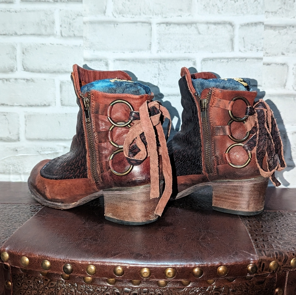 Freebird Cheri Rust Multi Booties Size 10 - image 8